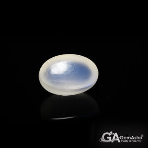 Moonstone 7.18 Carat (7.89 Ratti)