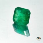 Emerald 4.45 Carat (4.89 Ratti) - Image 2