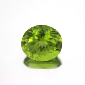 Peridot 7.06 Carat (7.84 Ratti)