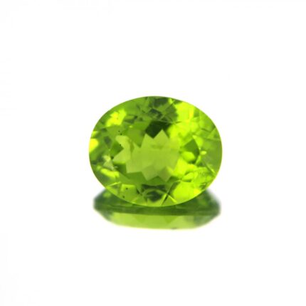 Peridot 7.29 Carat (8.10 Ratti)