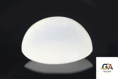 Blue Moonstone 7.44 Carat (8.18 Ratti)