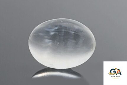 Moonstone 7.89Carat (8.67Ratti)