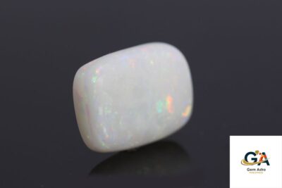Opal 9.66 Carat (10.62 Ratti)