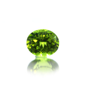 Peridot 7.37 Carat (8.11 Ratti)