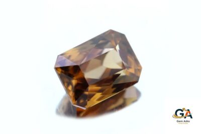 Real Zircon 4.81 Carat (5.35 Ratti)