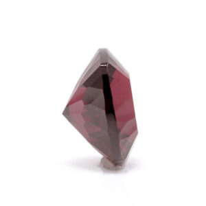 Rhodolite Garnet 6.38 Carat (7.02 Ratti)